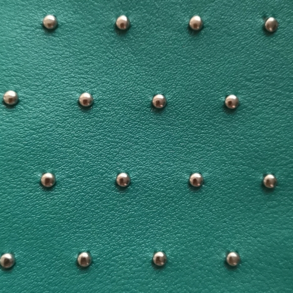 💢 BUNDLE for FREE Cosmetic Bag with $20 Purchase - Picture 3 of 3